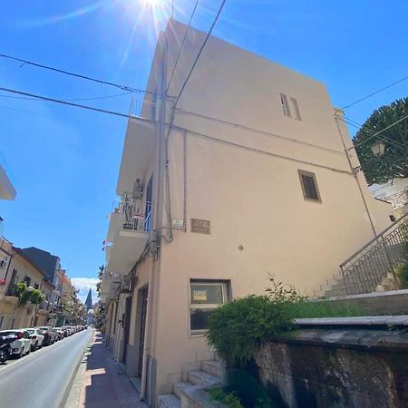 Casa Martina Apartment Giardini Naxos Exterior photo