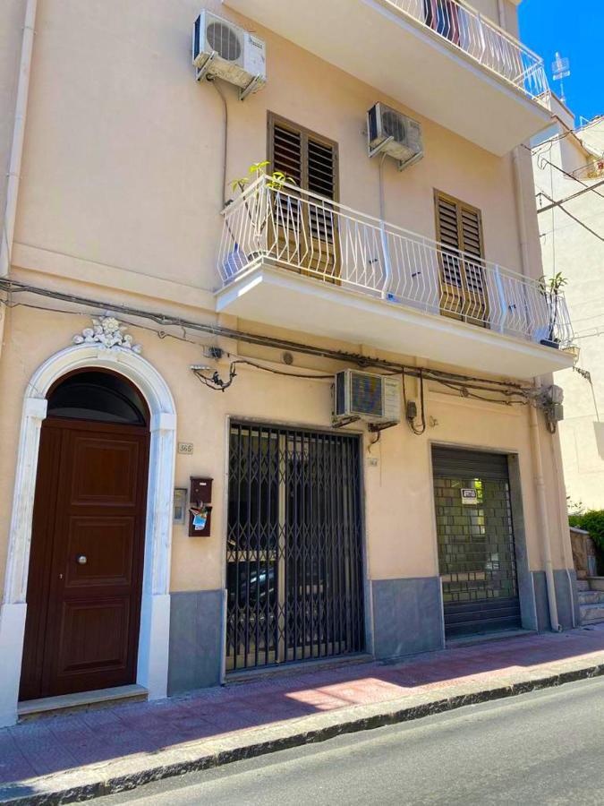 Casa Martina Apartment Giardini Naxos Exterior photo